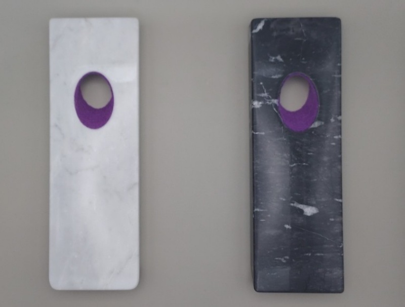 Porte-bouteilles en marbres blanc et noir