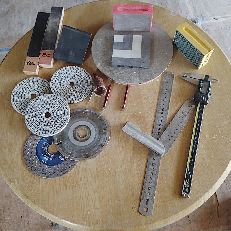 Présentation de quelques outils diamantés et de mesure pour mon travail